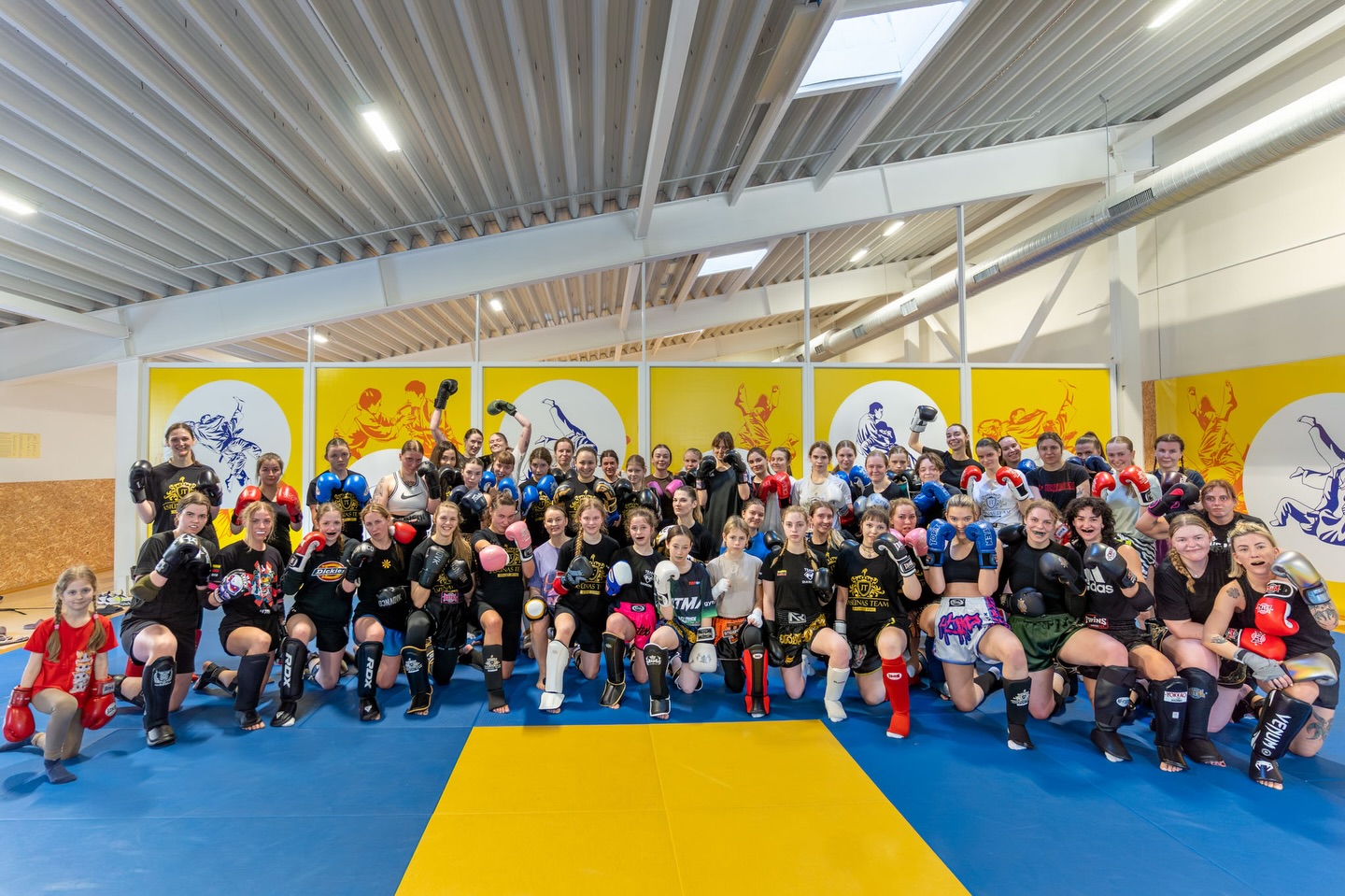 Read more about the article Atvira Muay Thai Moterų Trenirutė Vilniuje